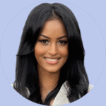 A circular headshot of Suzan.