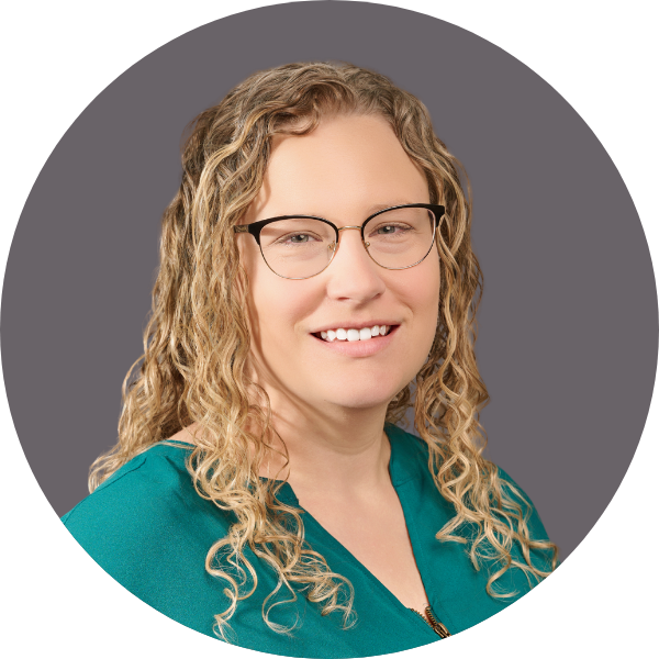 Headshot of Nicole Snyder